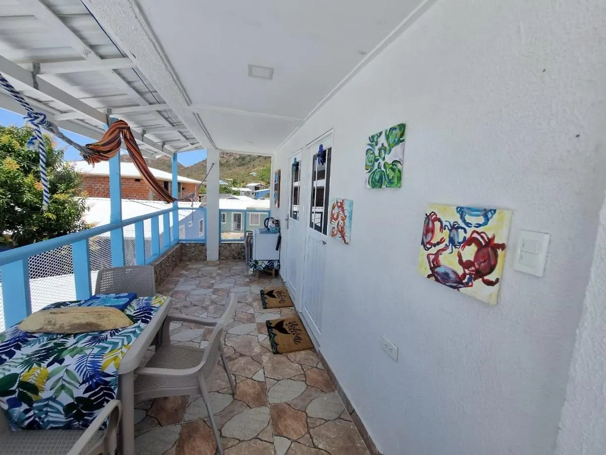 Guest house Posada Aleeny Providencia
